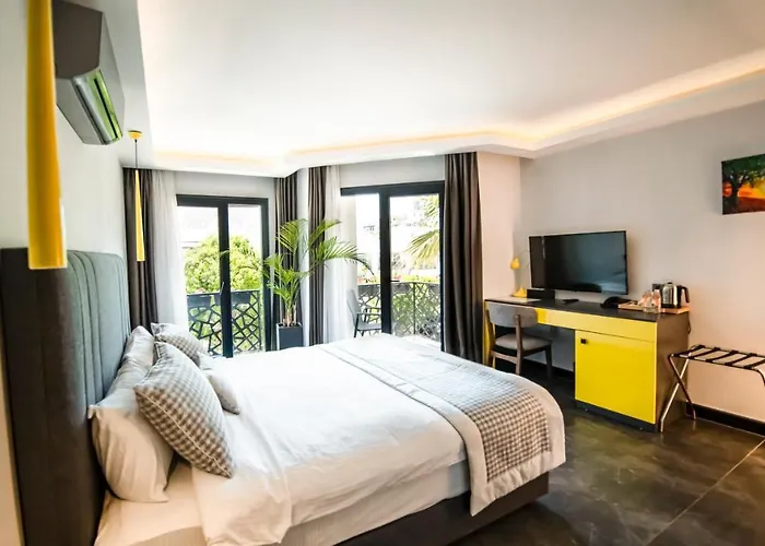 Sea Palm Hotel