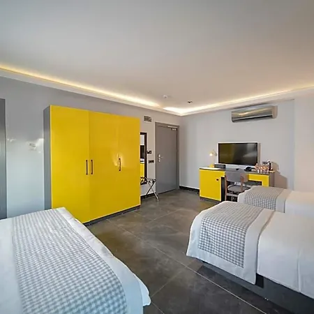 Sea Palm Hotel
