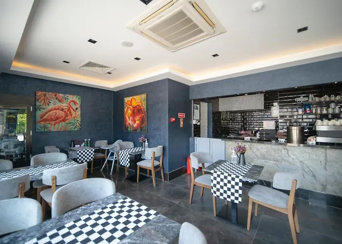 Hotel Sea Palm 4*
